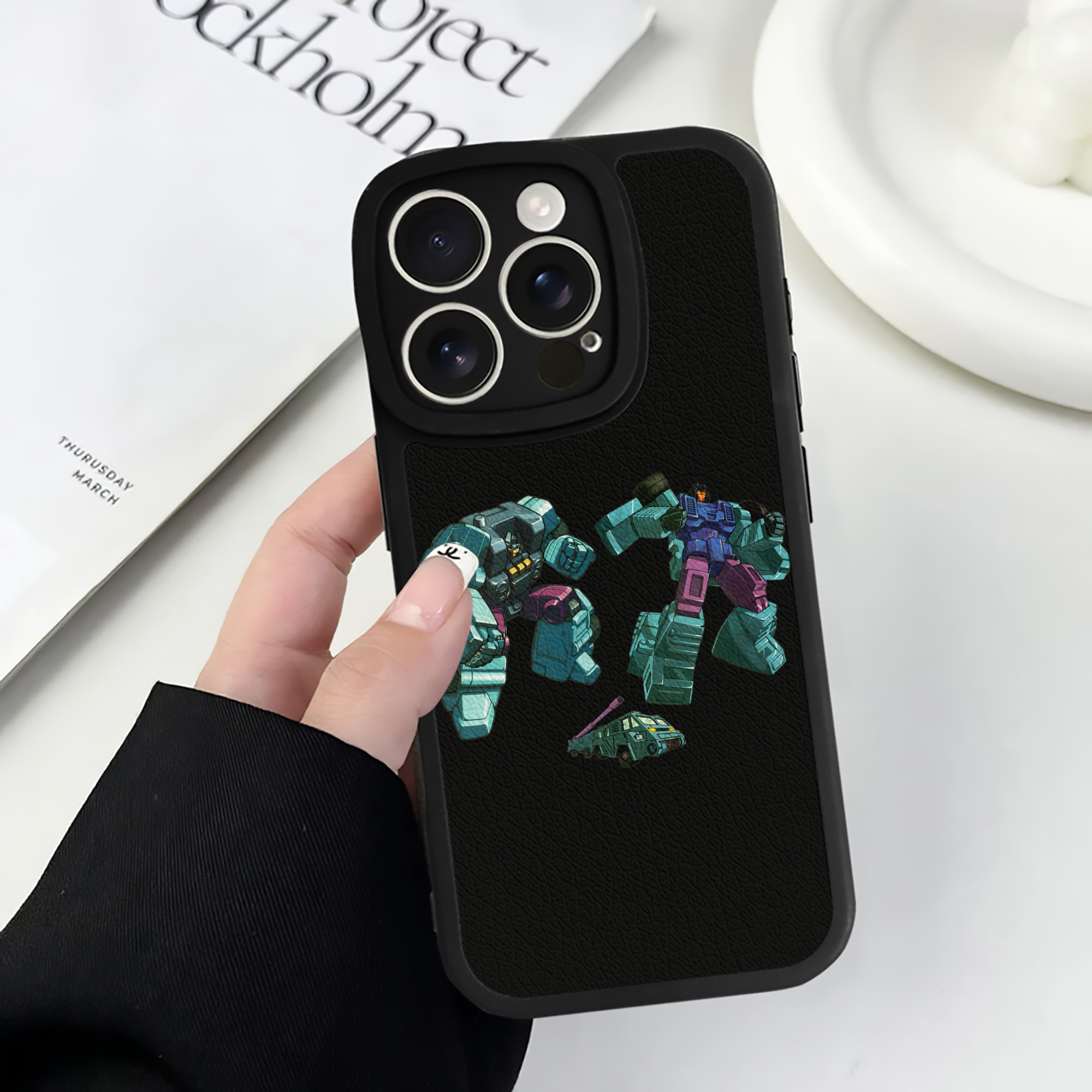 （画像用）  【iPhone 16シリーズ対応】シリコンスマホケース（レザー調） 材質：シリコン